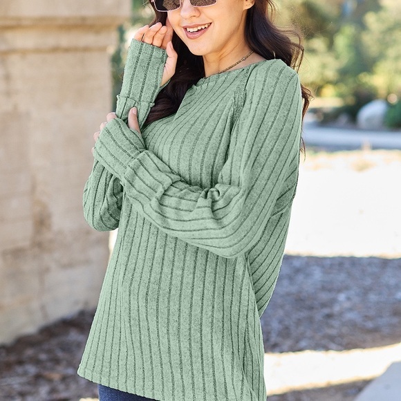 Textured Haven Casual Ribbed Sweater - Picture 2 of 4